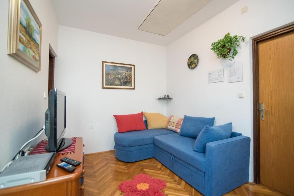 Apartments Natasa Supetar Extérieur photo